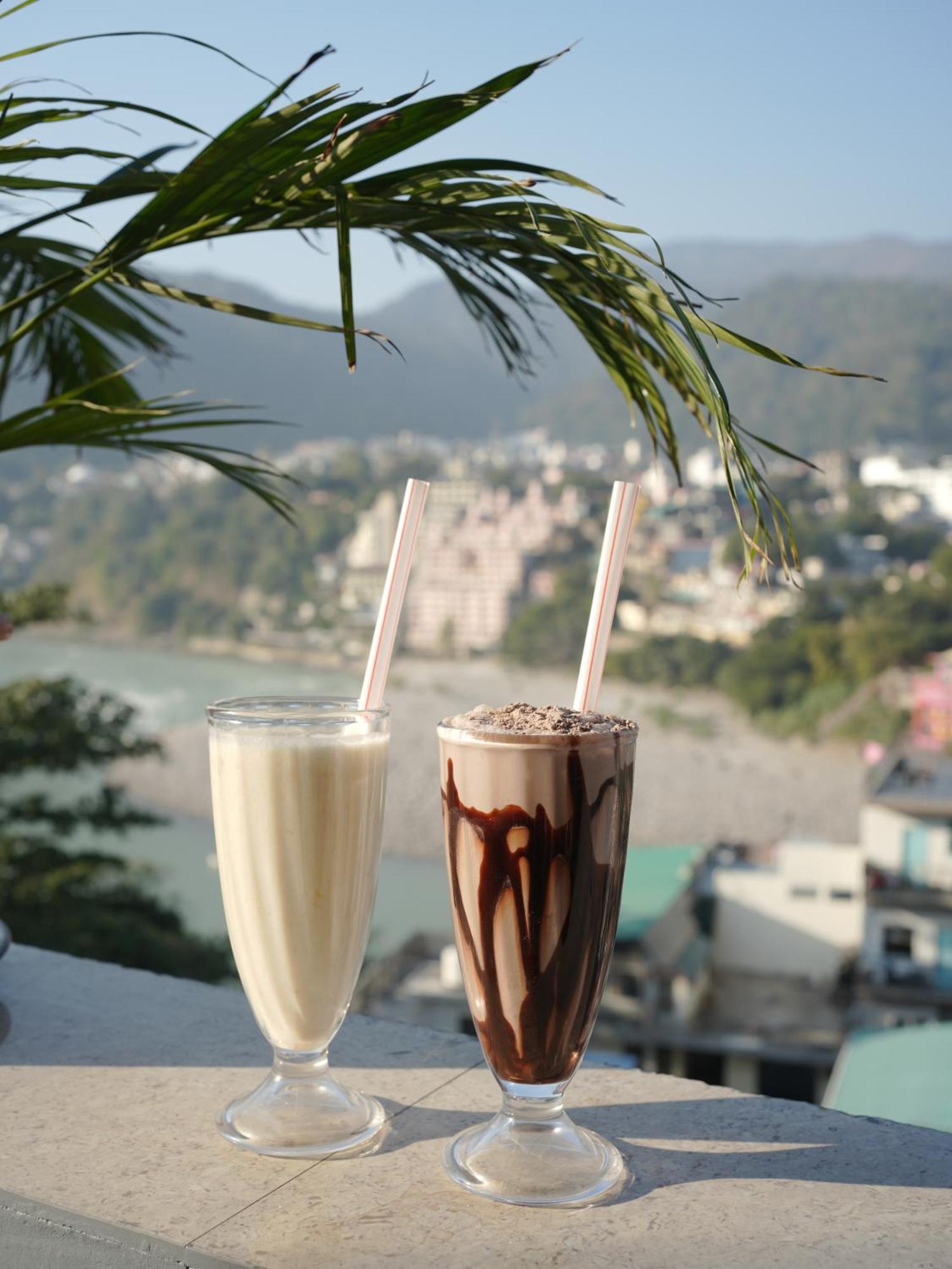 Хостел Skyard Rishikesh, Laxman Jhula Екстер'єр фото